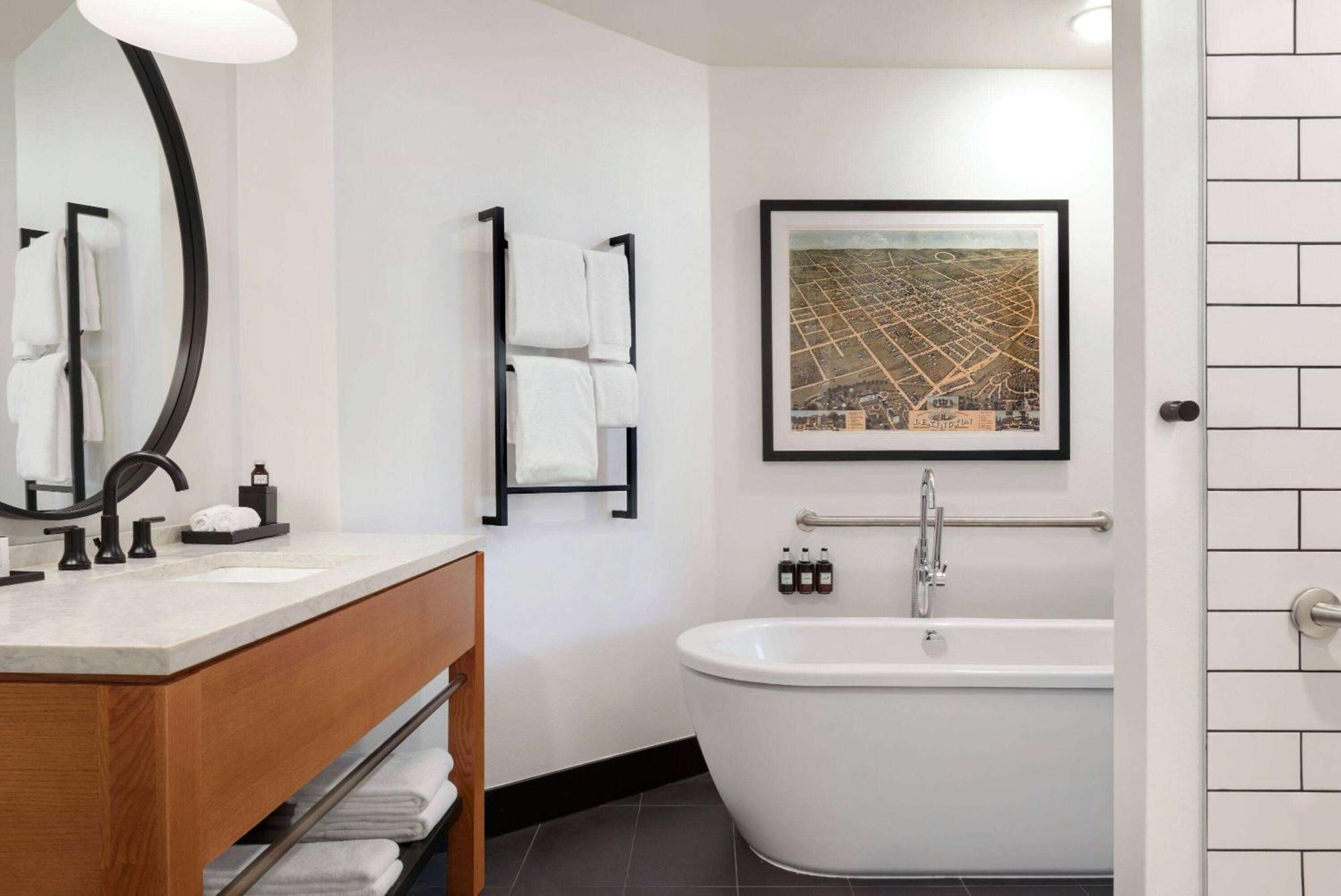 Hotel Origin Lexington, A Wyndham 4*
